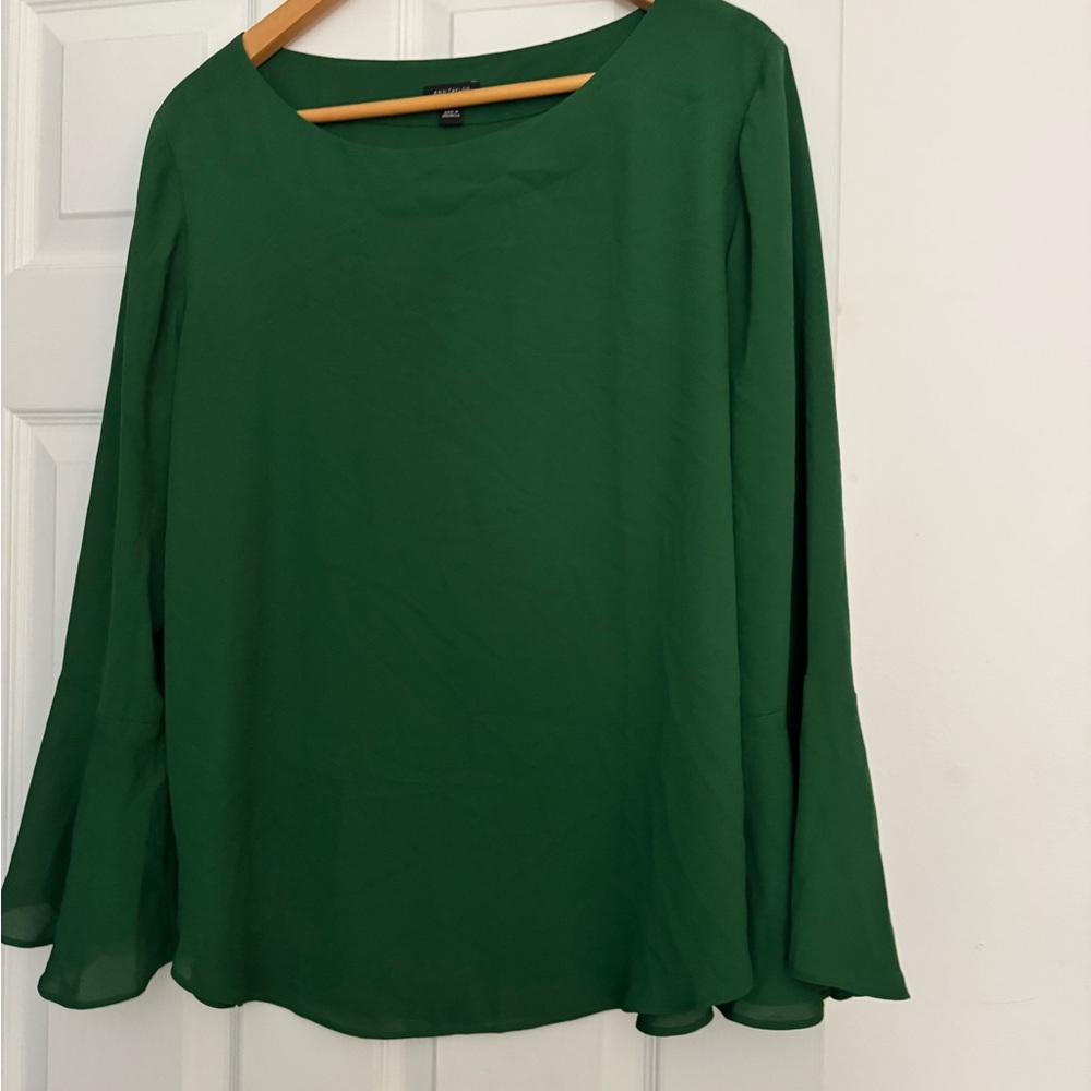 ANN Taylor green blouse